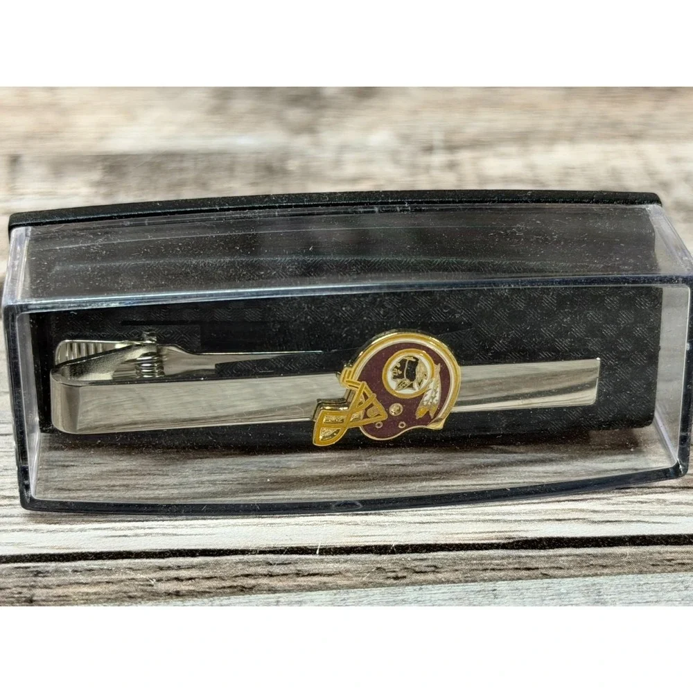 NFL Washington Redskins Tie Clip Silver New Helmet